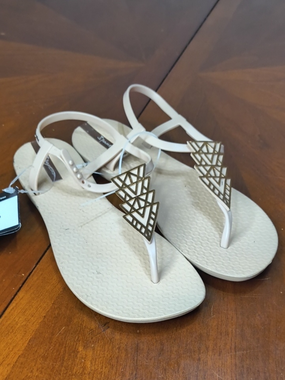 Ipanema Cream T-Strap Sandals with Gold Geometric Accent Size 9 F12